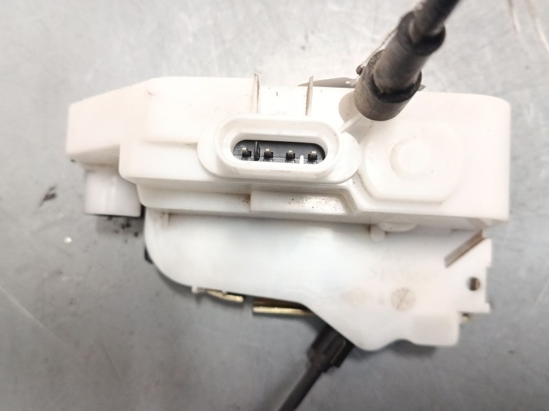 Recambio de cerradura puerta delantera derecha para citroën c3 pluriel (hb_) 1.4 referencia OEM IAM 46978880  