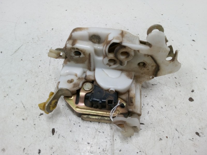 Recambio de cerradura puerta delantera derecha para nissan terrano ii (r20) 2.7 tdi 4wd referencia OEM IAM   