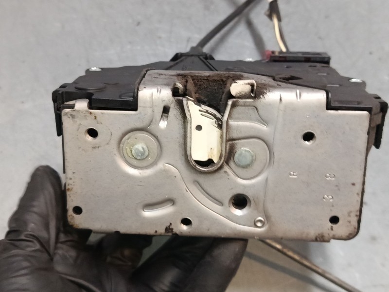 Recambio de cerradura puerta delantera derecha para opel corsa d (s07) 1.2 (l08, l68) referencia OEM IAM A048317  