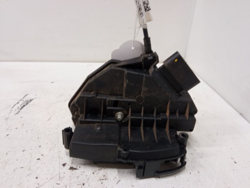 Recambio de cerradura puerta delantera derecha para ford ecosport 1.0 ecoboost referencia OEM IAM C75560102  