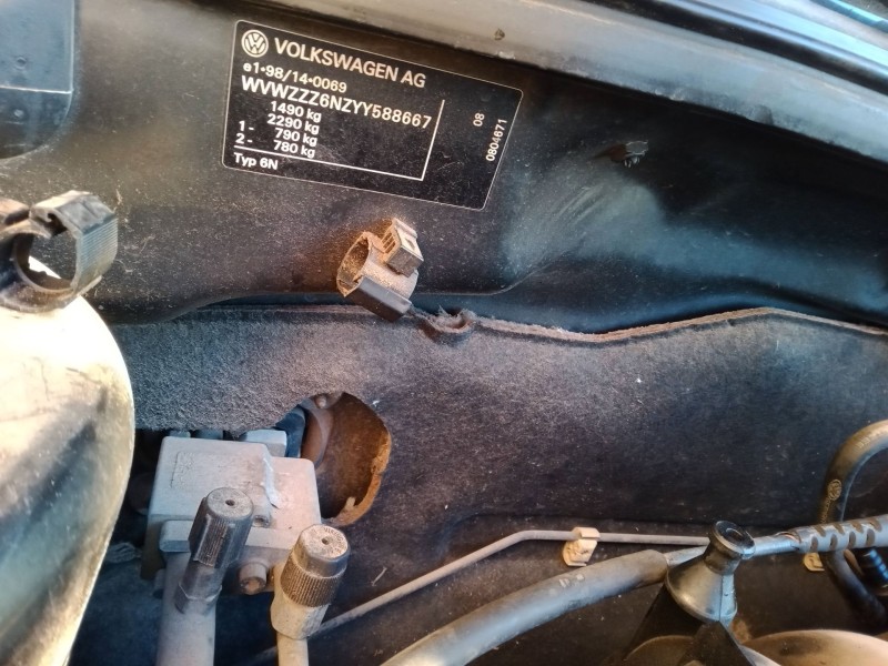 volkswagen polo (6n2) del año 2000