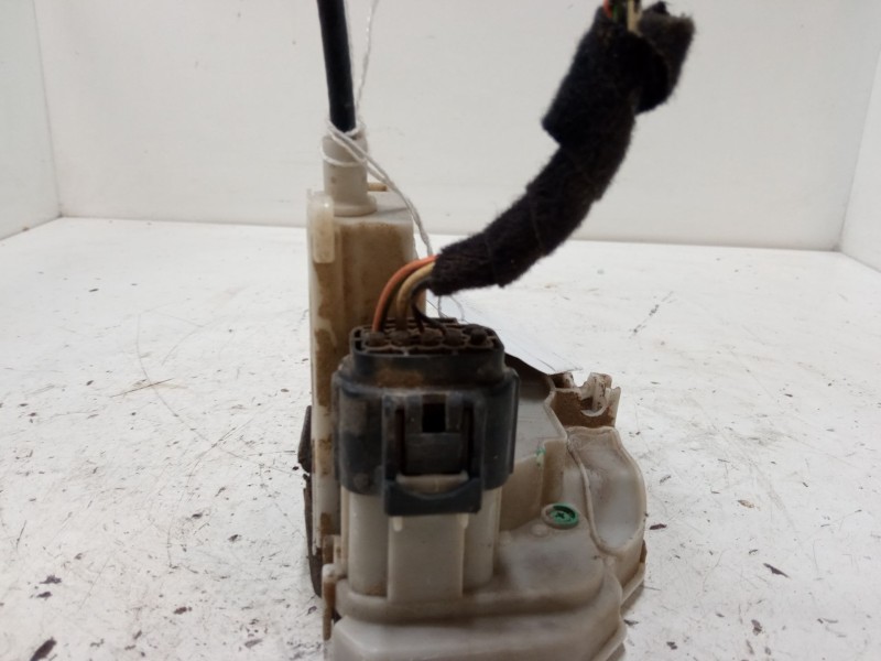 Recambio de cerradura puerta delantera derecha para fiat bravo ii (198_) 1.9 d multijet (198axb1a) referencia OEM IAM   