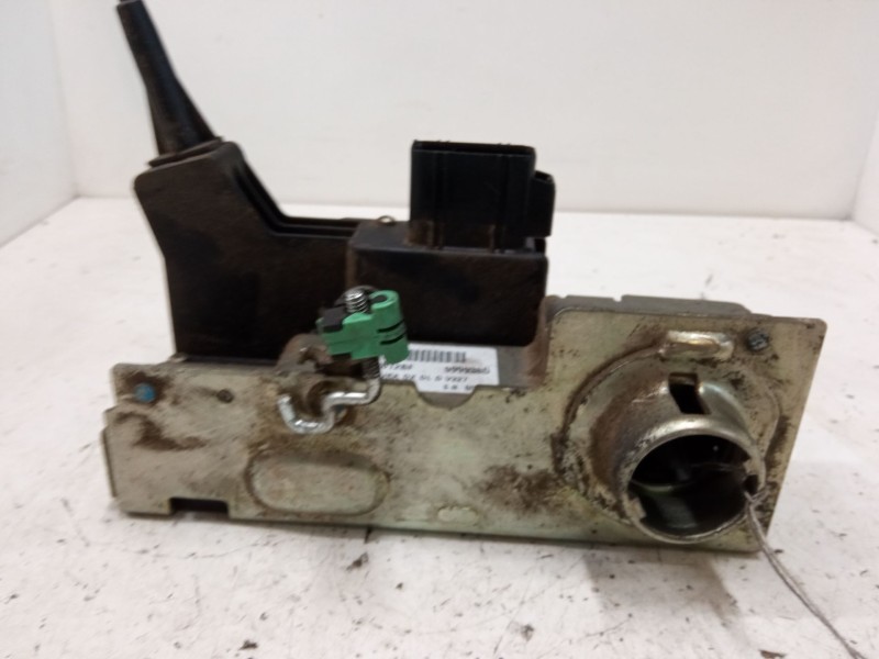 Recambio de cerradura puerta delantera derecha para ford tourneo connect 1.8 tdci /tddi /di referencia OEM IAM 2TAV21812BF  