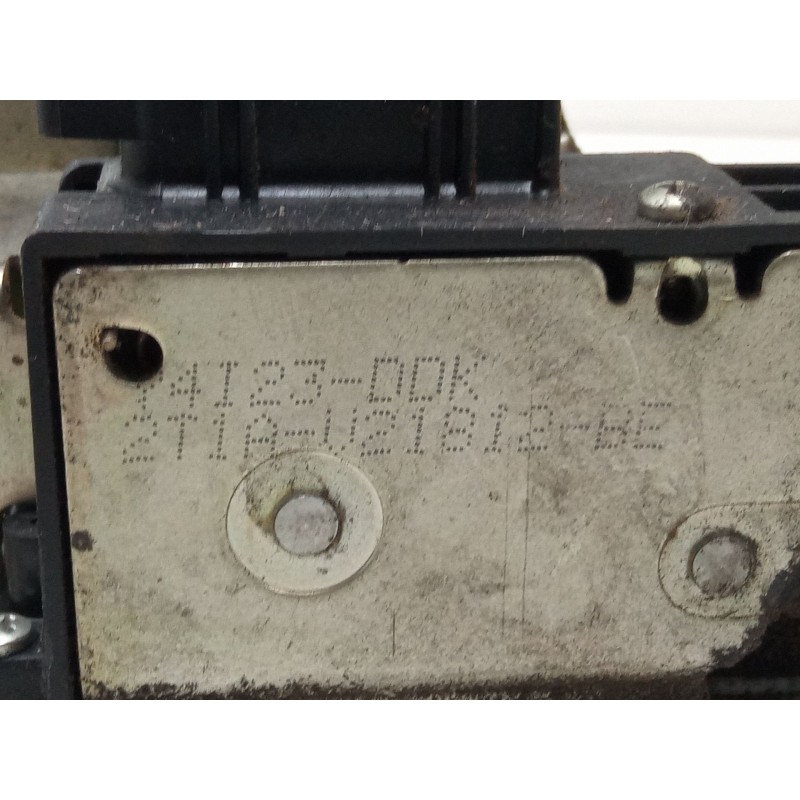 Recambio de cerradura puerta delantera derecha para ford tourneo connect 1.8 tdci /tddi /di referencia OEM IAM 2TAV21812BF  