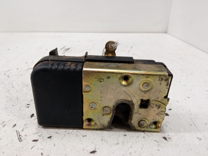 Recambio de cerradura puerta delantera derecha para citroën jumpy i furgoneta (bs_, bt_, by_, bz_) 2.0 hdi 95 referencia OEM IAM