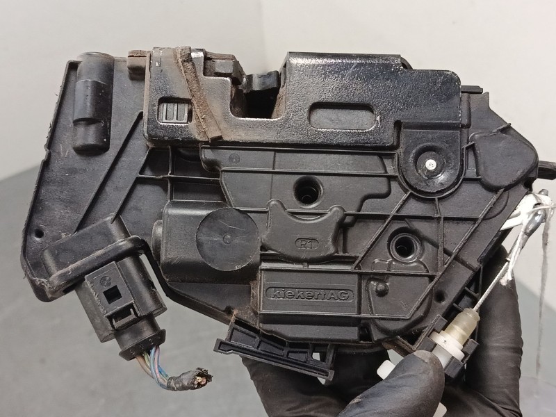 Recambio de cerradura puerta delantera derecha para seat ibiza iv sc (6j1, 6p5) 1.4 referencia OEM IAM 5N1837016A  