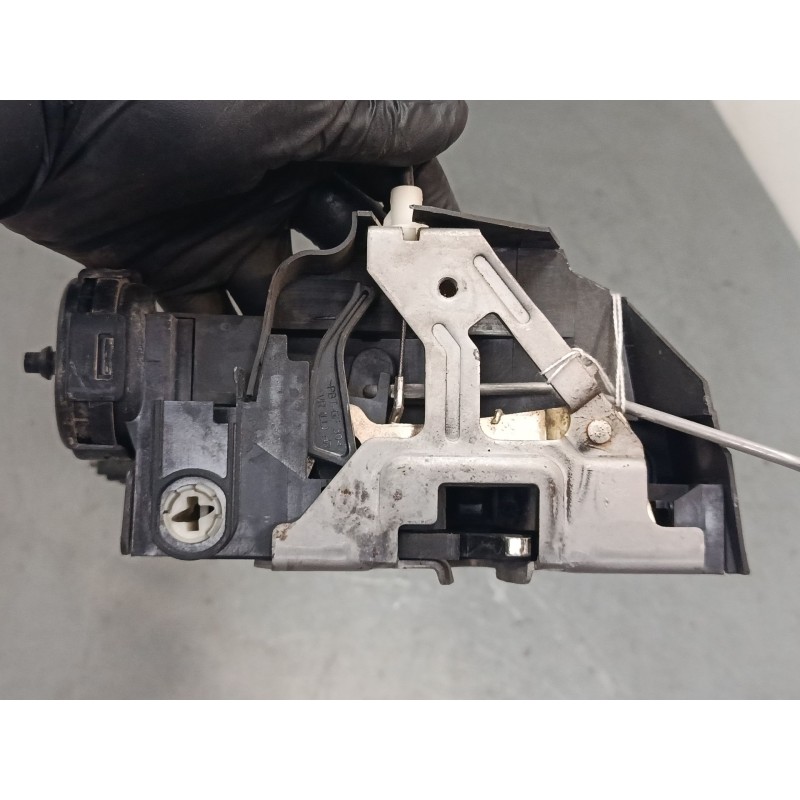 Recambio de cerradura puerta delantera derecha para mercedes-benz clase a (w168) a 190 (168.032, 168.132) referencia OEM IAM 168