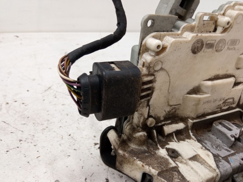 Recambio de cerradura puerta delantera izquierda para seat altea xl (5p5, 5p8) 2.0 tdi 16v referencia OEM IAM   