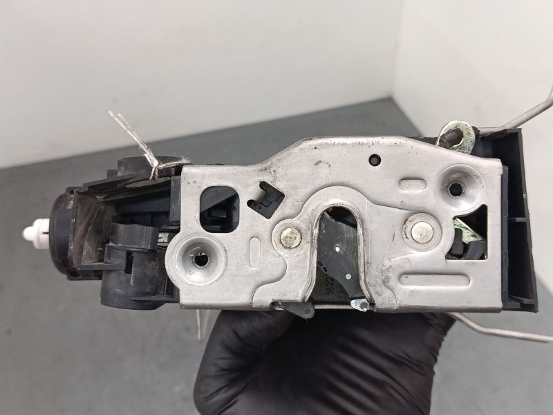 Recambio de cerradura puerta delantera izquierda para mercedes-benz clase a (w168) a 190 (168.032, 168.132) referencia OEM IAM A