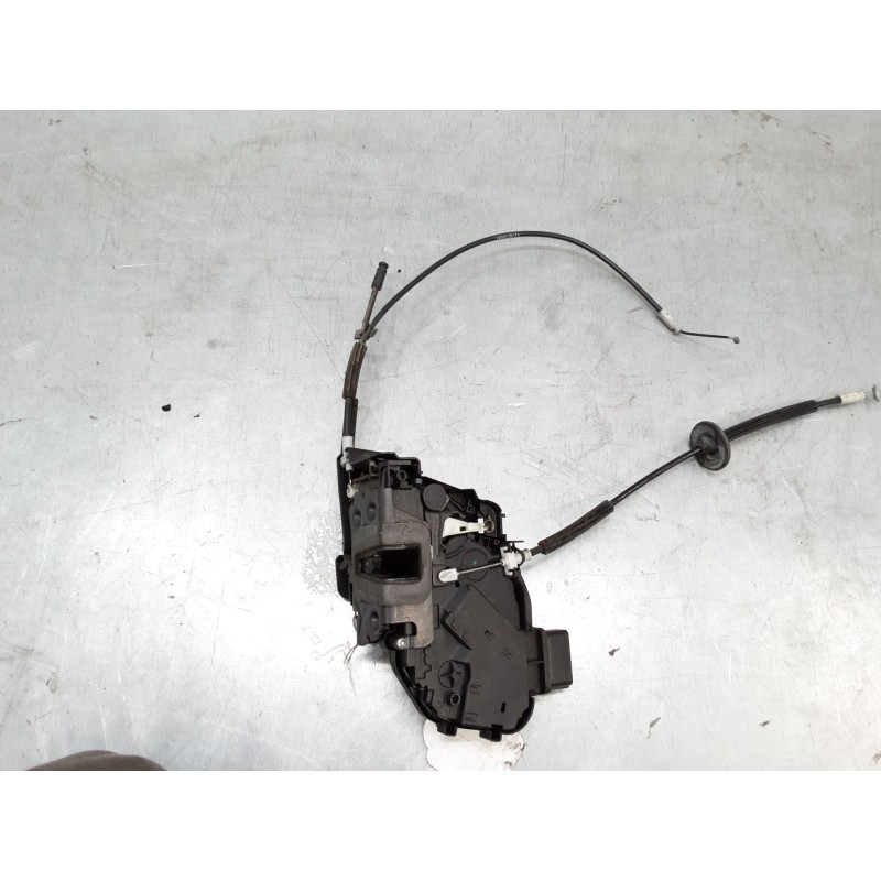 Recambio de cerradura puerta delantera izquierda para land rover discovery iii (l319) 2.7 td 4x4 referencia OEM IAM AO48317  