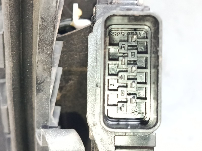 Recambio de cerradura puerta delantera izquierda para ford focus c-max (dm2) 1.8 tdci referencia OEM IAM 3M5AR21813ER  