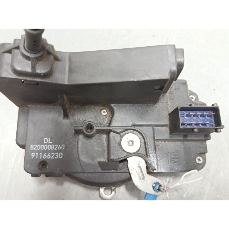 Recambio de cerradura puerta delantera izquierda para opel vivaro a furgoneta (x83) 1.9 di (f7) referencia OEM IAM 8200008260  