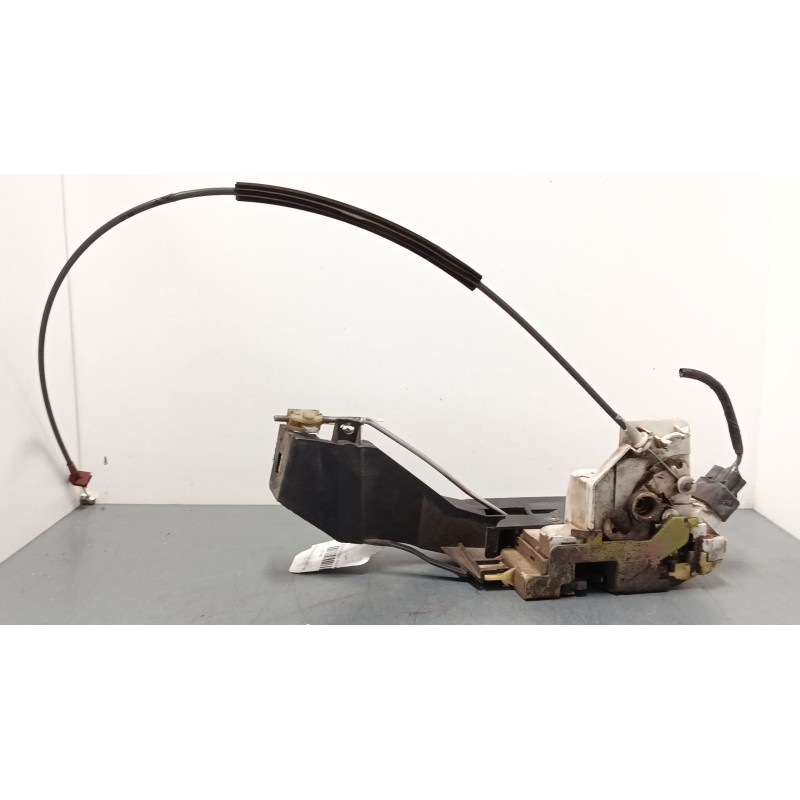 Recambio de cerradura puerta delantera izquierda para ford focus i (daw, dbw) 1.8 turbo di / tddi referencia OEM IAM XS41A21813C