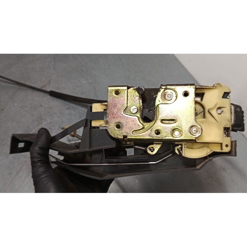 Recambio de cerradura puerta delantera izquierda para ford focus i (daw, dbw) 1.8 turbo di / tddi referencia OEM IAM XS41A21813C
