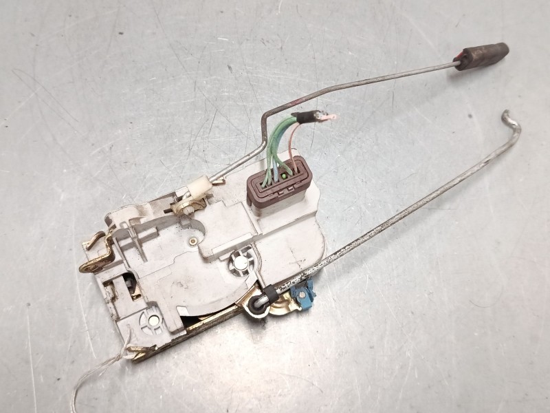 Recambio de cerradura puerta delantera izquierda para peugeot partner monospace (5_, g_) 2.0 hdi referencia OEM IAM   