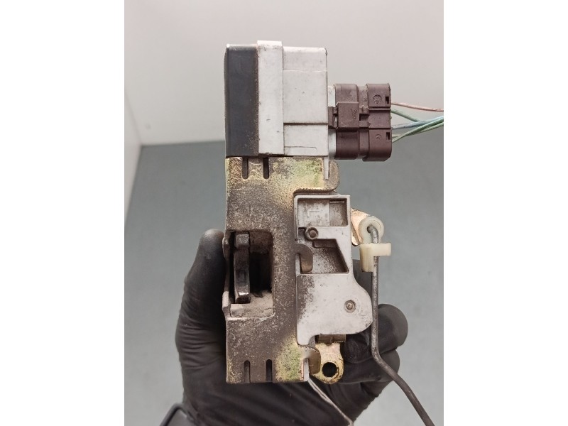 Recambio de cerradura puerta delantera izquierda para peugeot partner monospace (5_, g_) 2.0 hdi referencia OEM IAM   