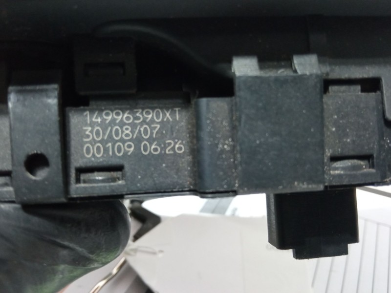 Recambio de mando elevalunas delantero izquierdo para fiat ulysse (179_) 2.0 d multijet referencia OEM IAM 14996390XT  