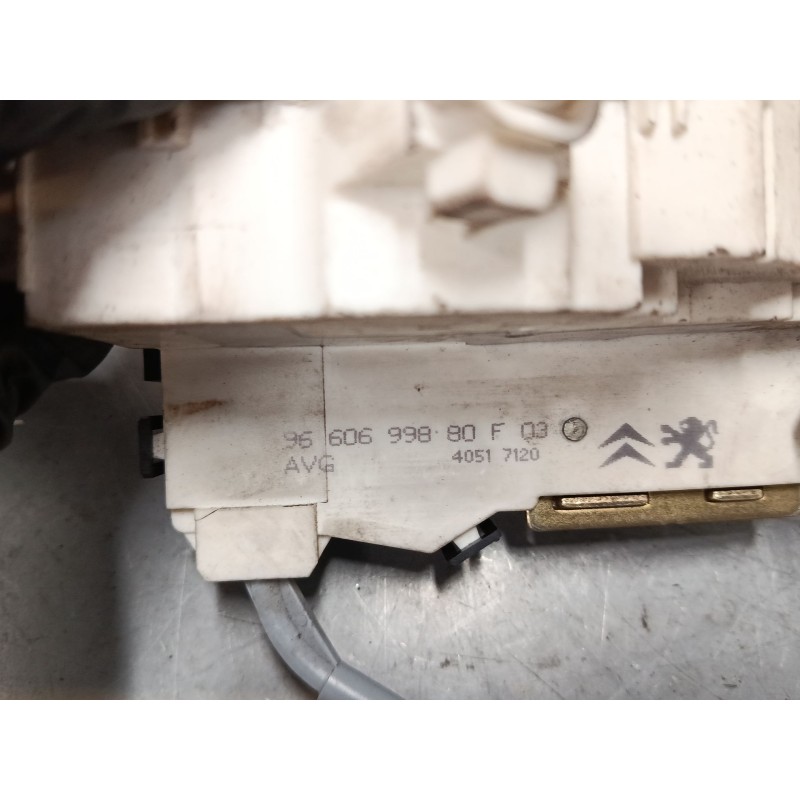 Recambio de cerradura puerta delantera izquierda para citroën c4 i (lc_) 1.6 hdi referencia OEM IAM 9660699880F03  