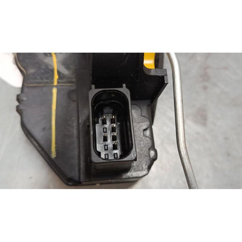 Recambio de cerradura puerta delantera izquierda para opel insignia a (g09) 2.0 cdti (68) referencia OEM IAM 13577983TG  