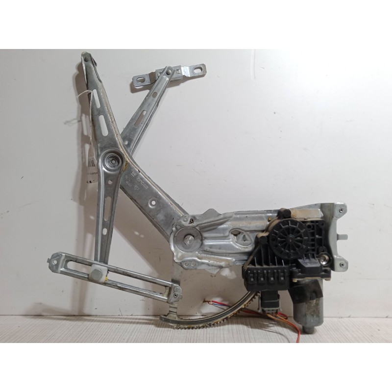 Recambio de elevalunas electrico delantero izquierdo para opel zafira a monospace (t98) 1.6 16v (f75) referencia OEM IAM 9057935