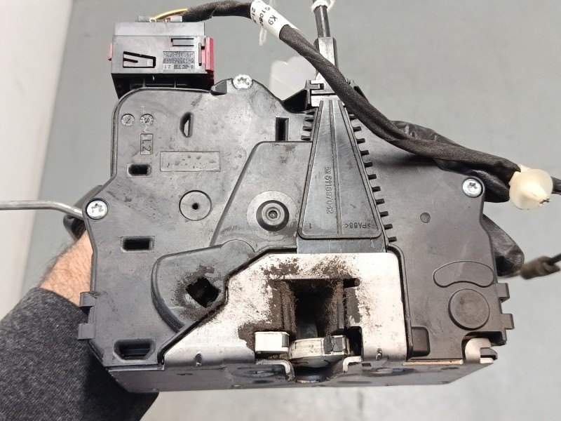 Recambio de cerradura puerta delantera izquierda para opel corsa d (s07) 1.2 (l08, l68) referencia OEM IAM 13258271EE  