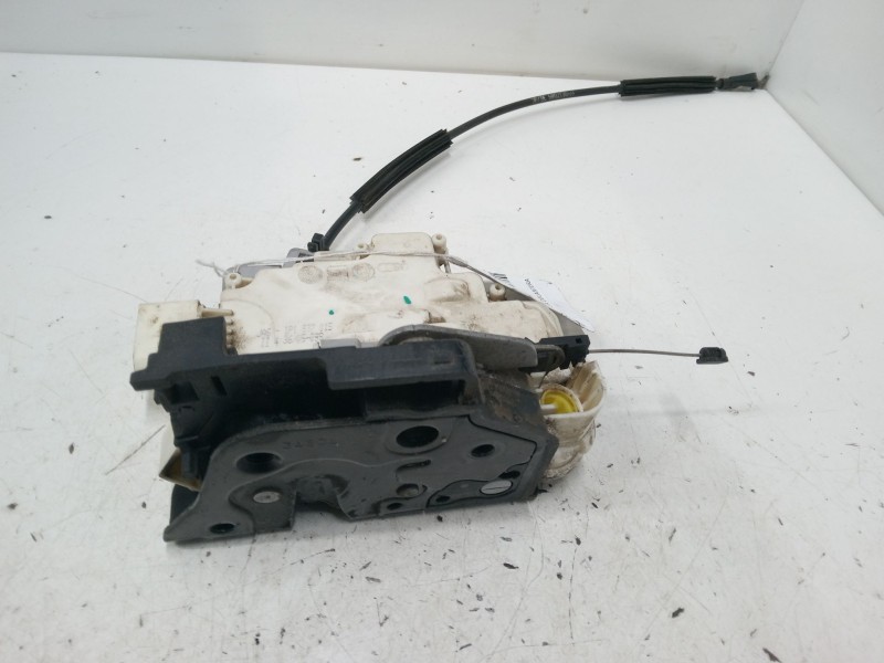 Recambio de cerradura puerta delantera izquierda para seat leon (1p1) 1.9 tdi referencia OEM IAM JA61P1837015  