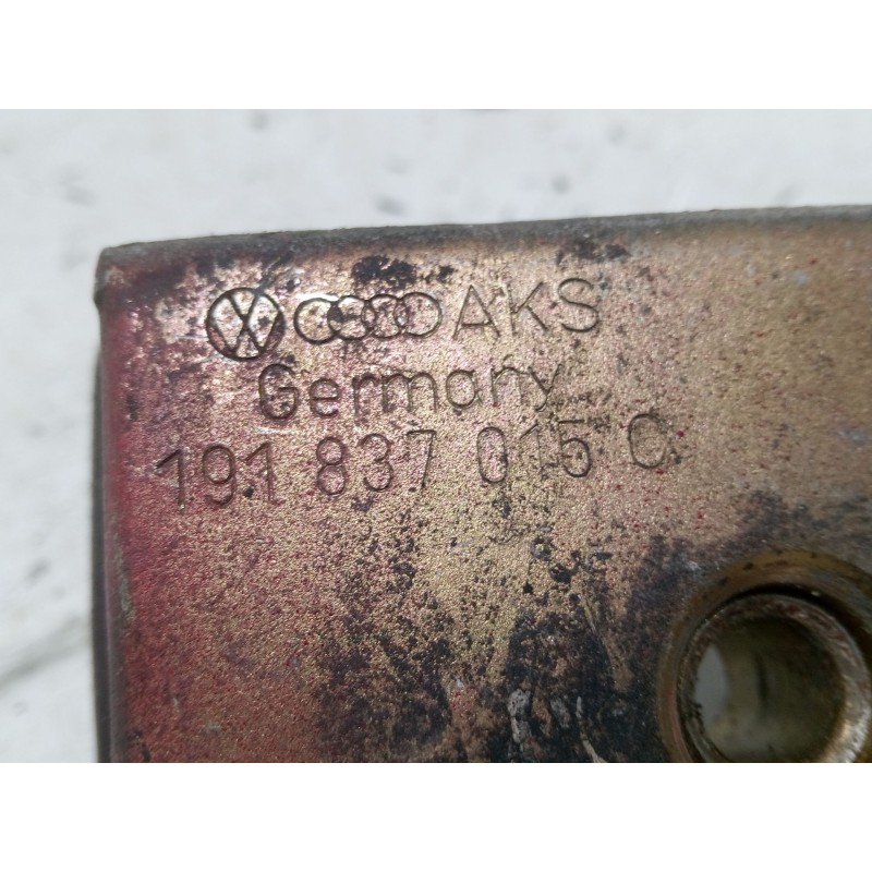 Recambio de cerradura puerta delantera izquierda para volkswagen golf iii 1.8 gl 19 rv - 2e referencia OEM IAM 191837015C  