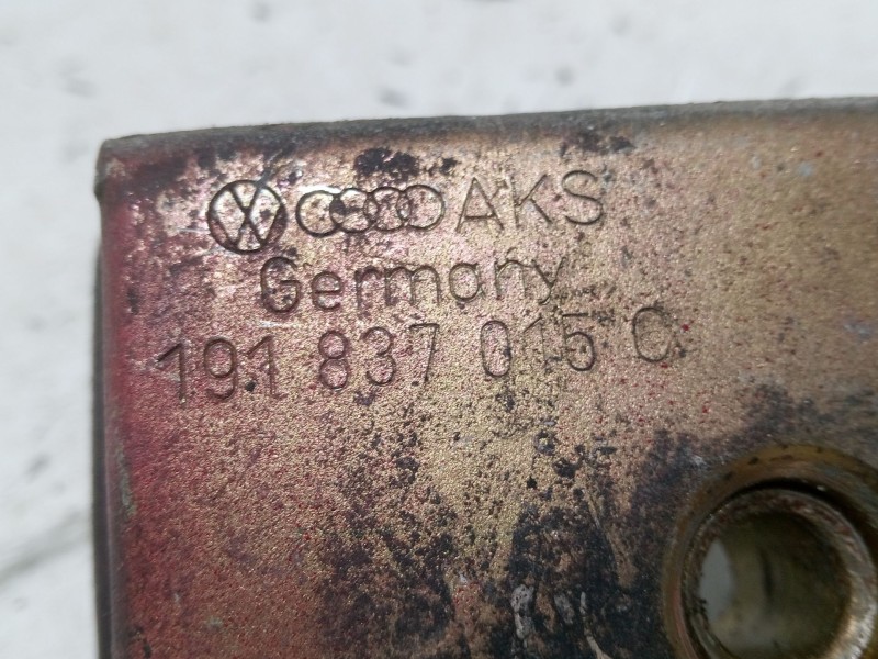 Recambio de cerradura puerta delantera izquierda para volkswagen golf iii 1.8 gl 19 rv - 2e referencia OEM IAM 191837015C  