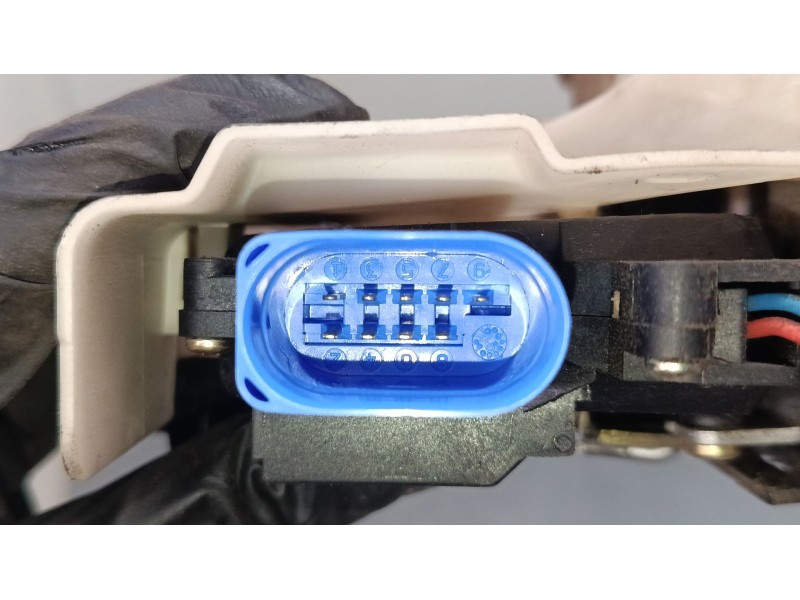 Recambio de cerradura puerta delantera izquierda para volkswagen golf v (1k1) 1.9 tdi referencia OEM IAM   