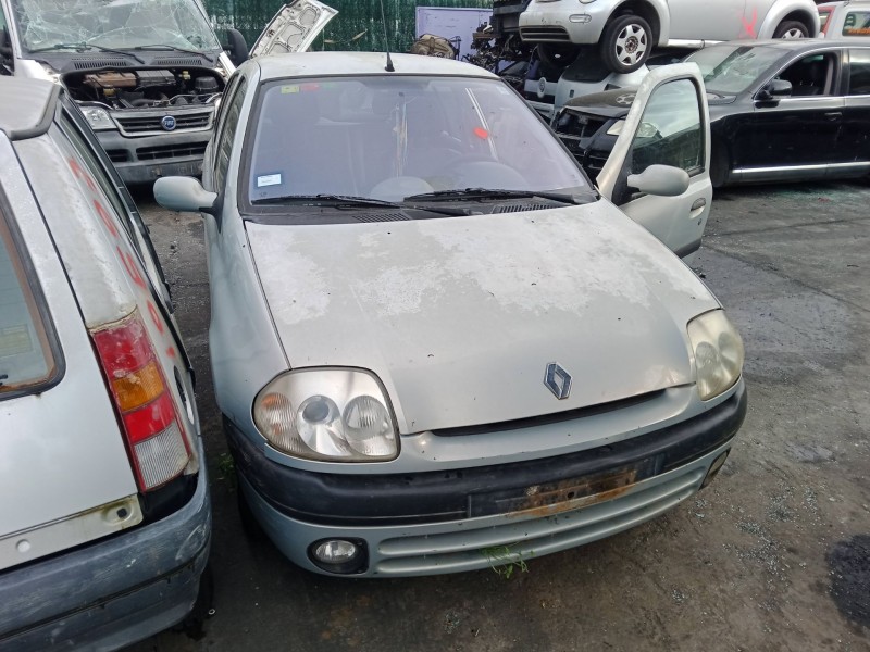 renault clio ii (bb_, cb_) del año 2000