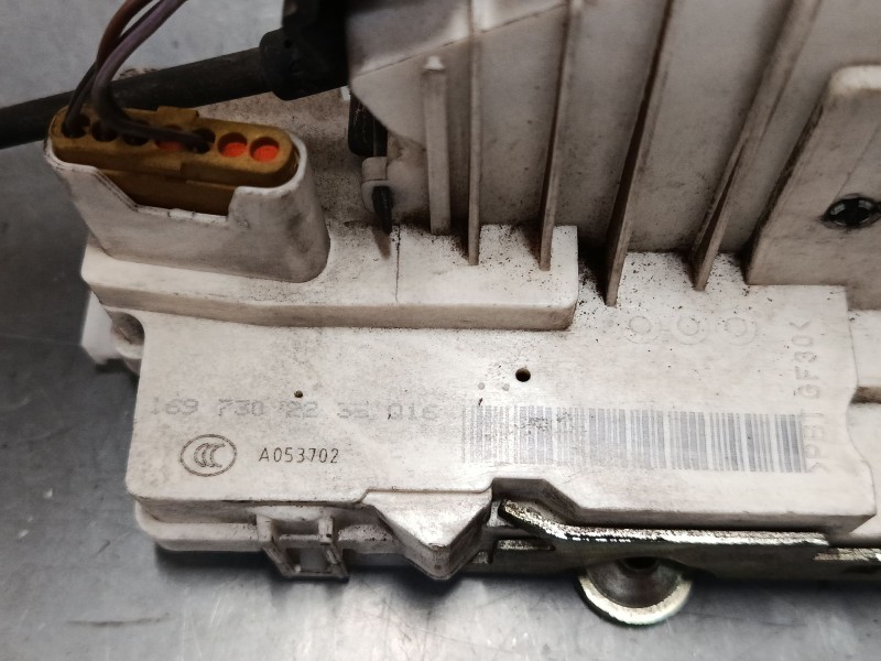 Recambio de cerradura puerta trasera derecha para mercedes-benz clase a (w169) a 180 cdi (169.007, 169.307) referencia OEM IAM A