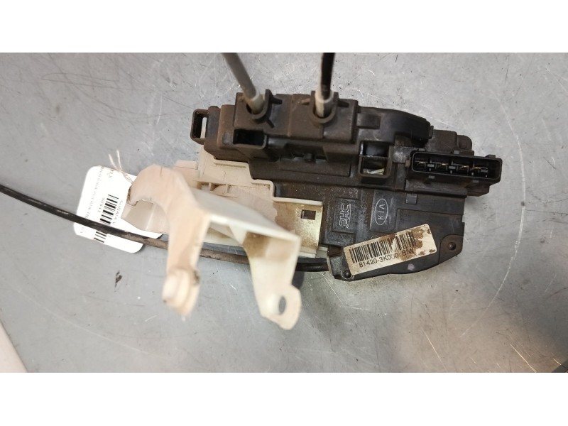 Recambio de cerradura puerta trasera derecha para hyundai sonata v (nf) 2.0 crdi referencia OEM IAM   