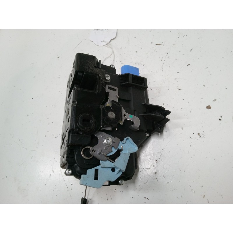 Recambio de cerradura puerta trasera derecha para volkswagen golf plus v (5m1, 521) 1.9 tdi referencia OEM IAM 06D7L0839016D  