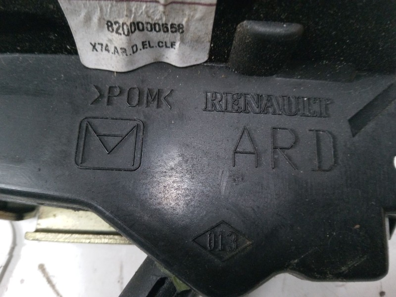 Recambio de cerradura puerta trasera derecha para renault laguna ii (bg0/1_) 2.2 dci (bg0f) referencia OEM IAM 8200000658  