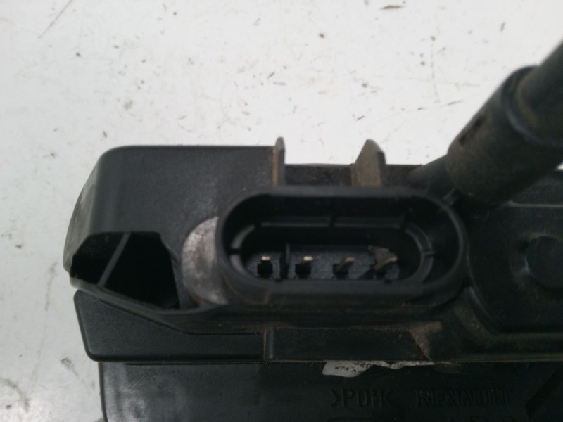 Recambio de cerradura puerta trasera derecha para renault laguna ii (bg0/1_) 2.2 dci (bg0f) referencia OEM IAM 8200000658  