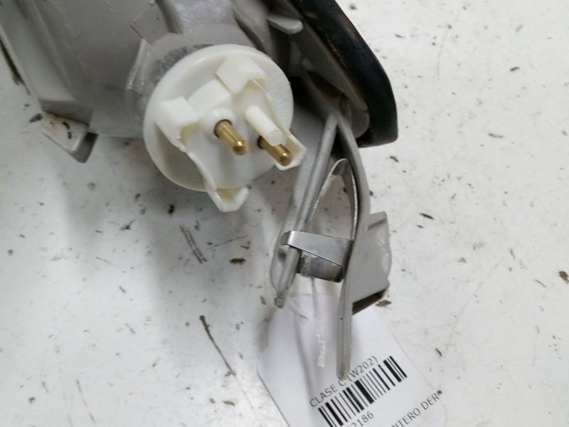 Recambio de intermitente delantero derecho para mercedes-benz clase c (w202) c 240 (202.026) referencia OEM IAM   