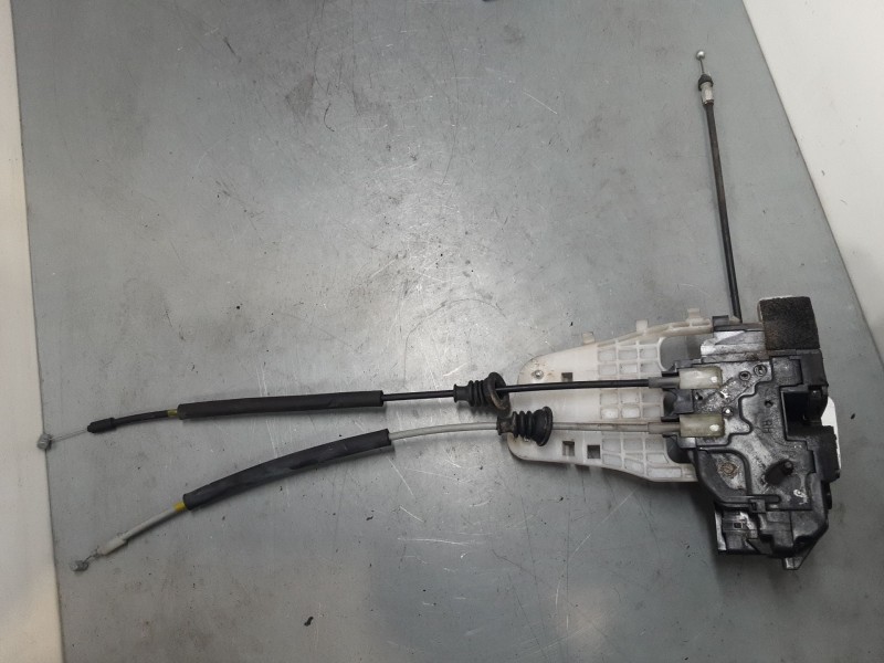 Recambio de cerradura puerta trasera derecha para hyundai i30 (fd) 1.6 crdi referencia OEM IAM 814202L000  