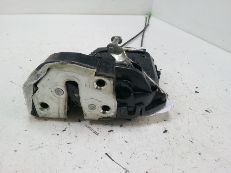 Recambio de cerradura puerta trasera derecha para toyota yaris (_p9_) 1.4 d-4d (nlp90_) referencia OEM IAM   