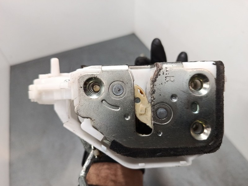 Recambio de cerradura puerta trasera derecha para honda civic viii hatchback (fn, fk) 1.8 (fn1, fk2) referencia OEM IAM   