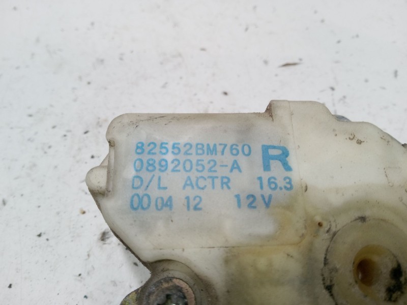 Recambio de cerradura puerta trasera derecha para nissan almera ii hatchback (n16) 2.2 di referencia OEM IAM 82552BM760  