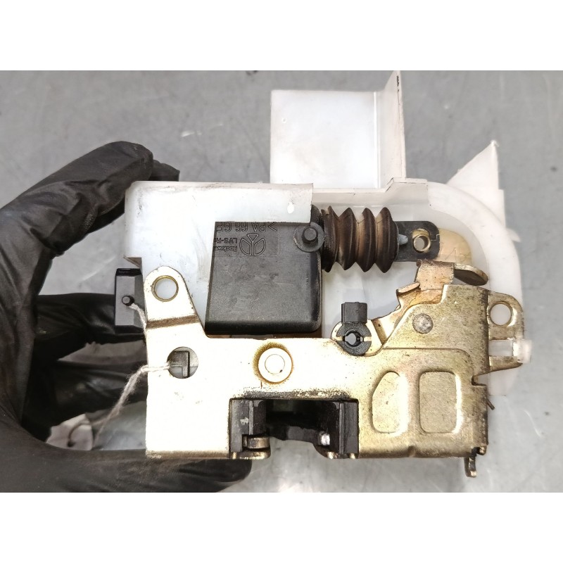 Recambio de cerradura puerta trasera derecha para renault espace iii (je0_) 3.0 v6 24v (je0g, je0r) referencia OEM IAM   