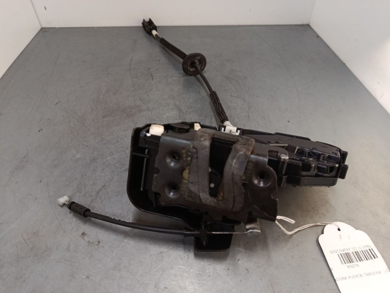 Recambio de cerradura puerta trasera izquierda para land rover discovery iii (l319) 2.7 td 4x4 referencia OEM IAM 7H526413AA  