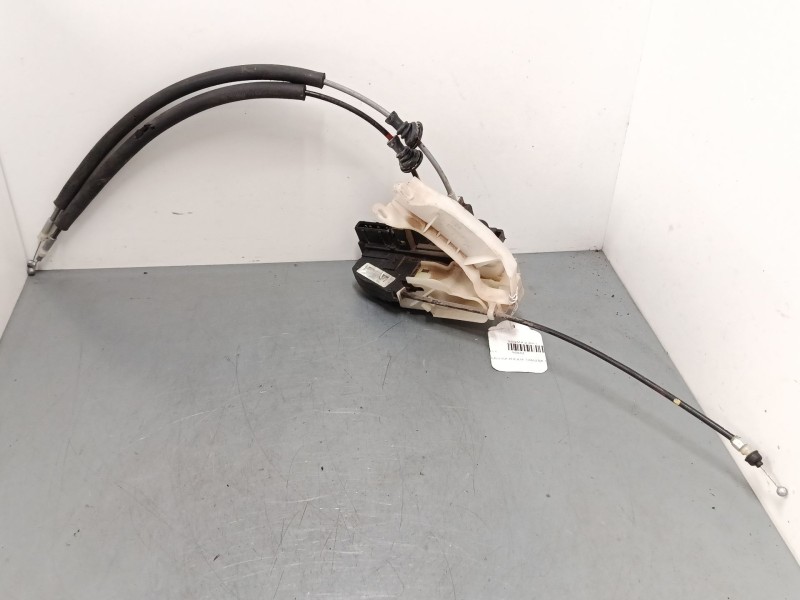 Recambio de cerradura puerta trasera izquierda para hyundai sonata v (nf) 2.0 crdi referencia OEM IAM   