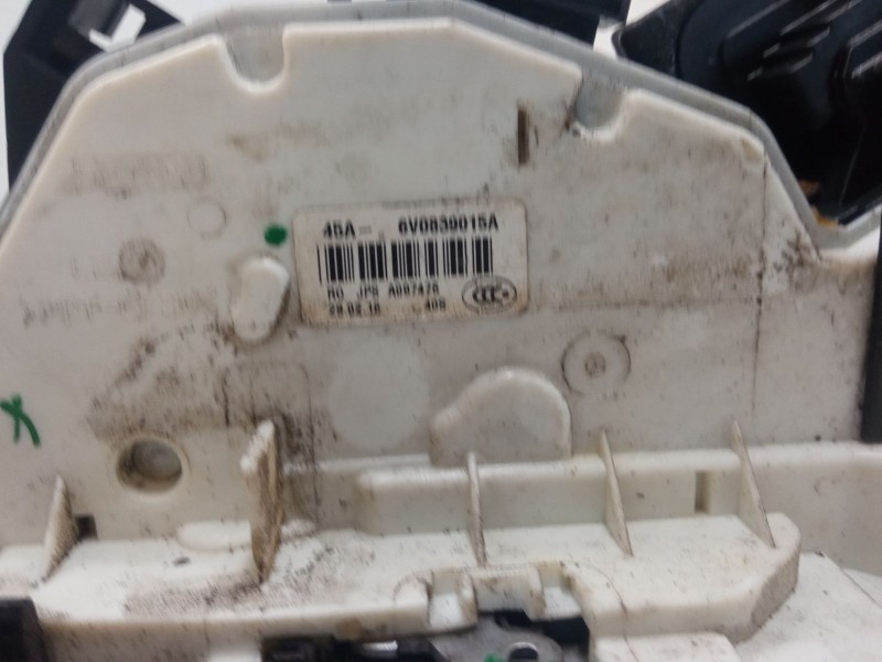 Recambio de cerradura puerta trasera izquierda para skoda yeti (5l) 2.0 tdi referencia OEM IAM 6V0839015A  