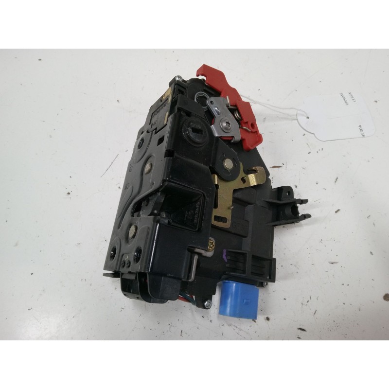 Recambio de cerradura puerta trasera izquierda para volkswagen golf plus v (5m1, 521) 1.9 tdi referencia OEM IAM 7L0839015  