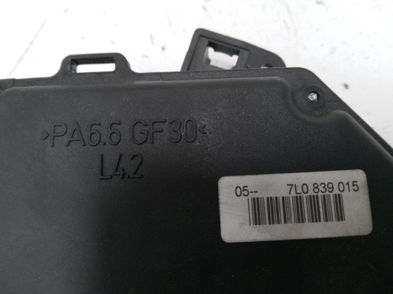Recambio de cerradura puerta trasera izquierda para volkswagen golf plus v (5m1, 521) 1.9 tdi referencia OEM IAM 7L0839015  