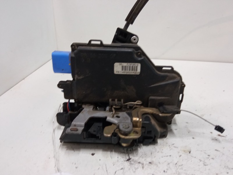 Recambio de cerradura puerta trasera izquierda para seat toledo iii (5p2) 1.9 tdi referencia OEM IAM CM2192000432  