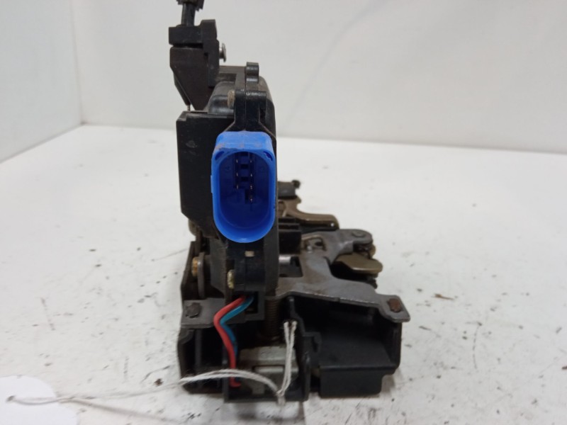 Recambio de cerradura puerta trasera izquierda para seat toledo iii (5p2) 1.9 tdi referencia OEM IAM CM2192000432  