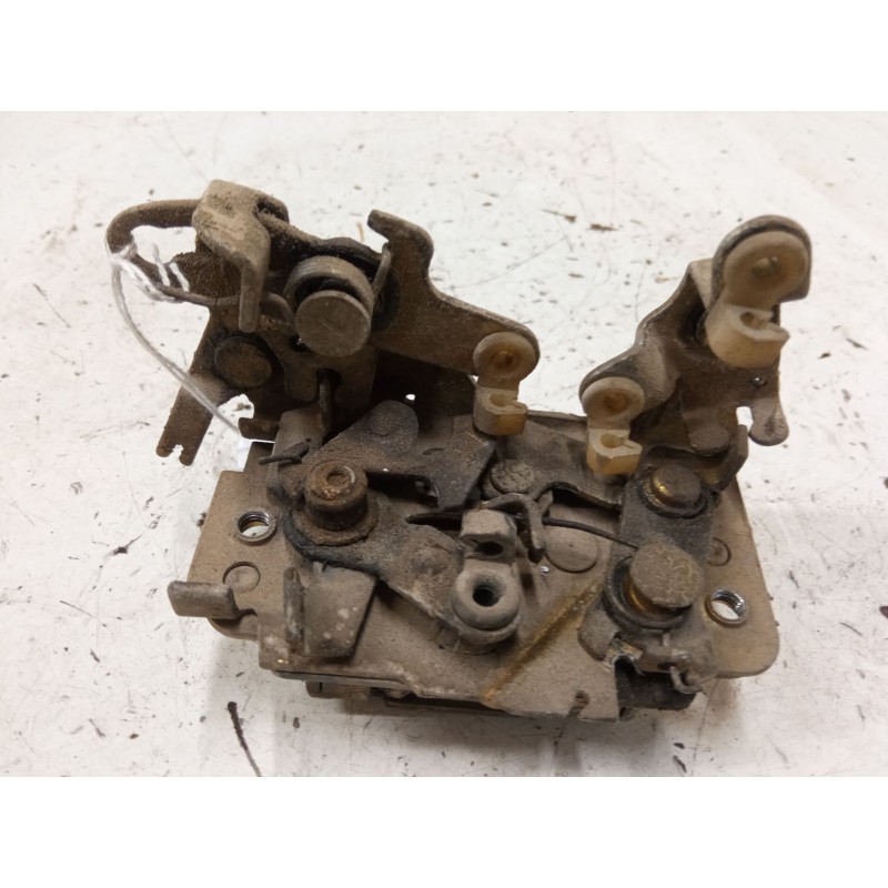 Recambio de cerradura puerta trasera izquierda para opel corsa a hatchback (s83) 1.3 s (f08, m08, f68, m68) referencia OEM IAM  