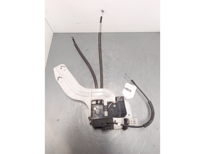 Recambio de cerradura puerta trasera izquierda para hyundai ix35 (lm, el, elh) 2.0 crdi referencia OEM IAM 814102Y010  
